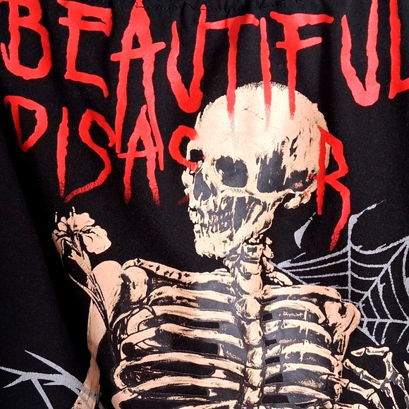 Romwe Beautiful Disaster Skeleton Graphic Off Shoulder Crop Top Black Large - Picture 5 of 7